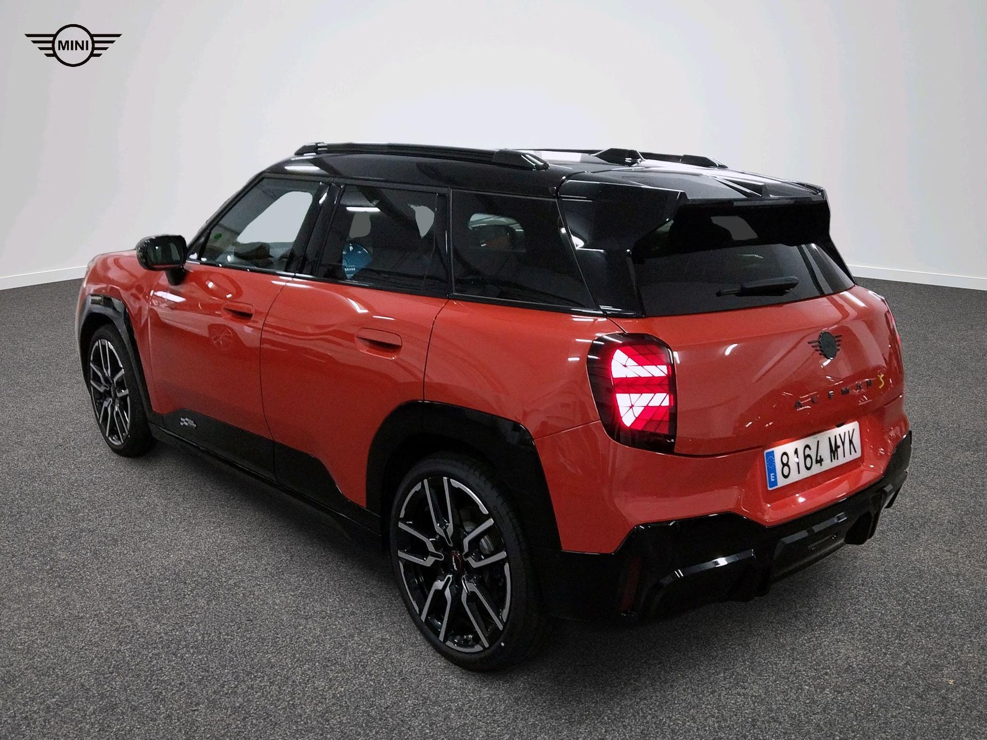 fotoG 5 del Mini MINI Aceman SE 218cv Eléctrico del 2025 en Madrid