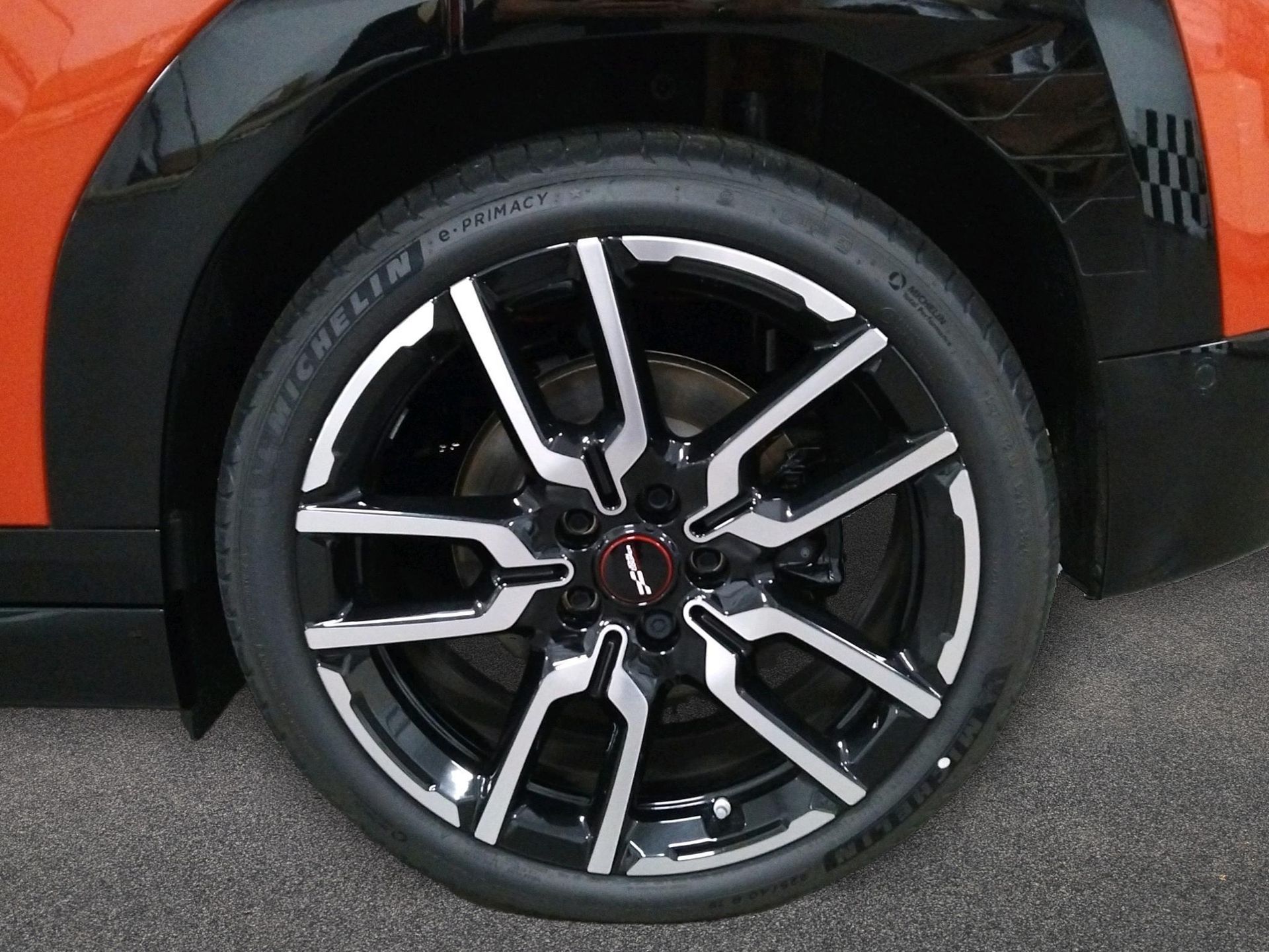 fotoG 14 del Mini MINI Aceman SE 218cv Eléctrico del 2025 en Madrid