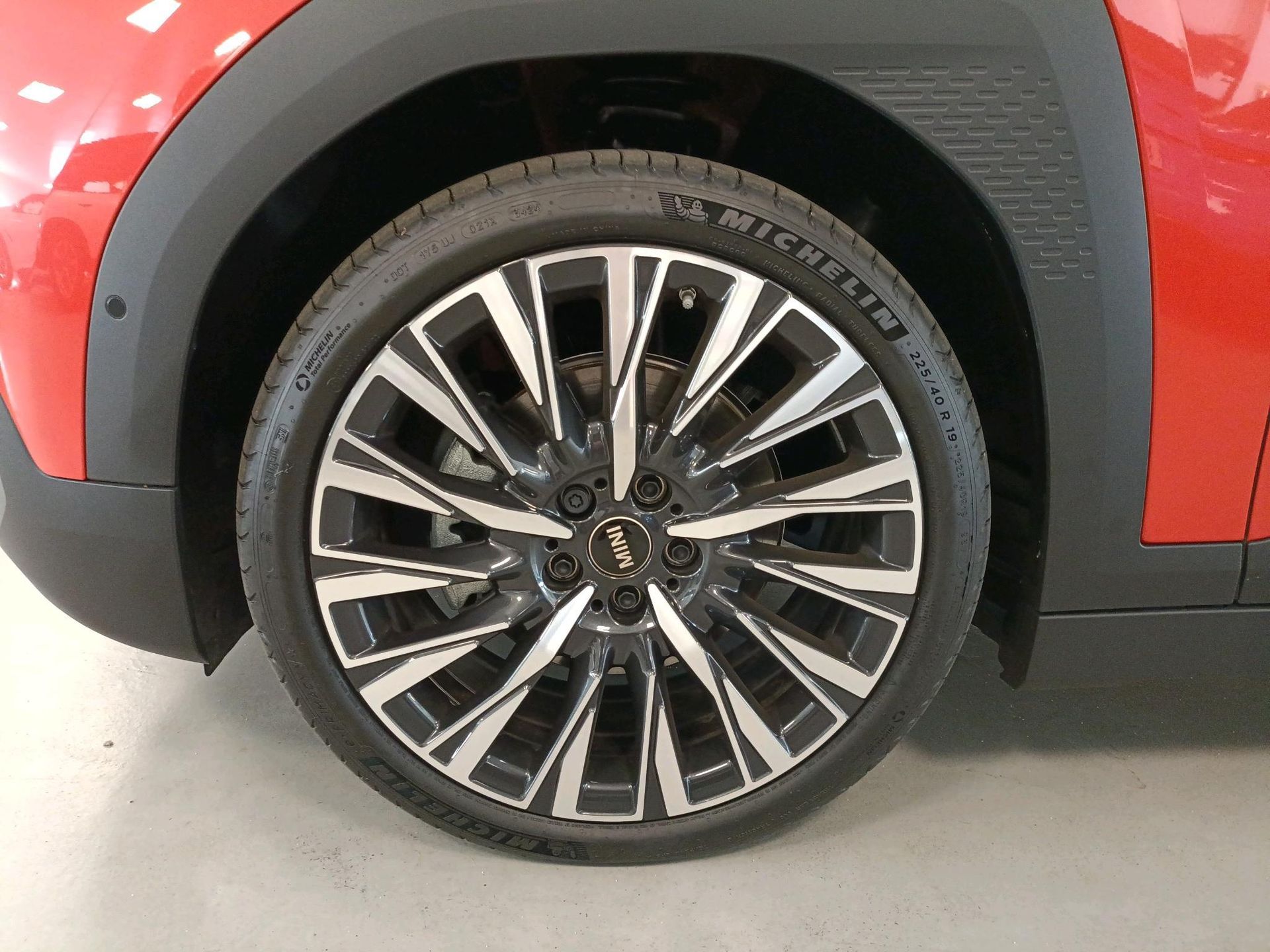 fotoG 12 del MINI MINI Aceman E 135 kW (184 CV) 184cv Eléctrico del 2025 en Madrid