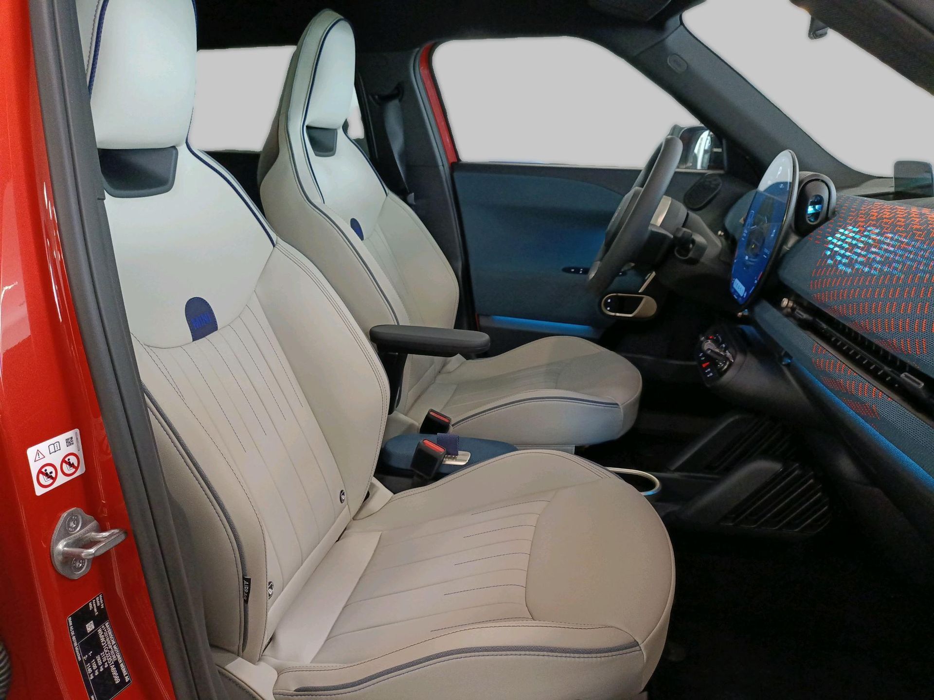 fotoG 8 del MINI MINI Aceman E 135 kW (184 CV) 184cv Eléctrico del 2025 en Madrid