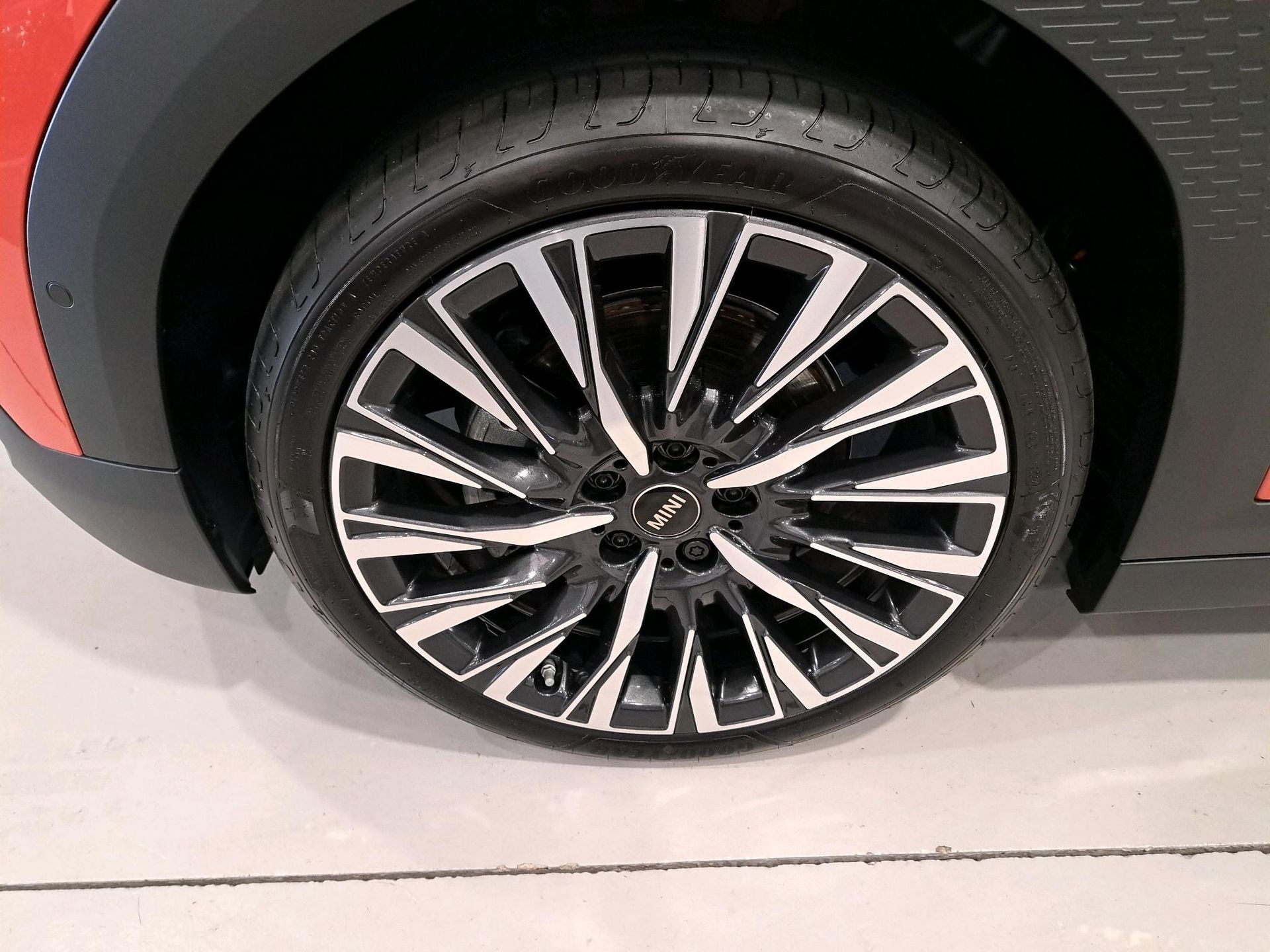 fotoG 11 del MINI MINI Aceman E 135 kW (184 CV) 184cv Eléctrico del 2025 en Madrid