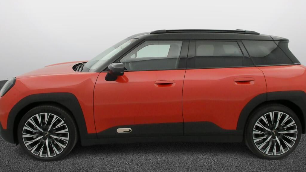 fotoG 3 del Mini MINI Aceman E 184cv Eléctrico del 2025 en Madrid