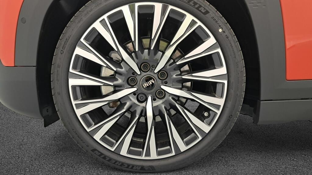 fotoG 13 del Mini MINI Aceman E 184cv Eléctrico del 2025 en Madrid