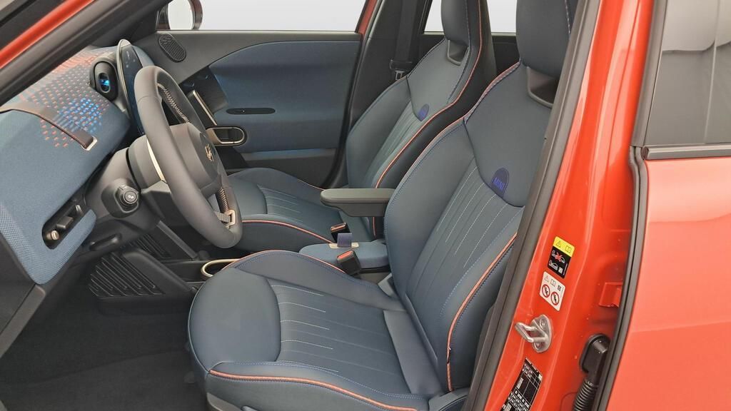 fotoG 8 del Mini MINI Aceman E 184cv Eléctrico del 2025 en Madrid