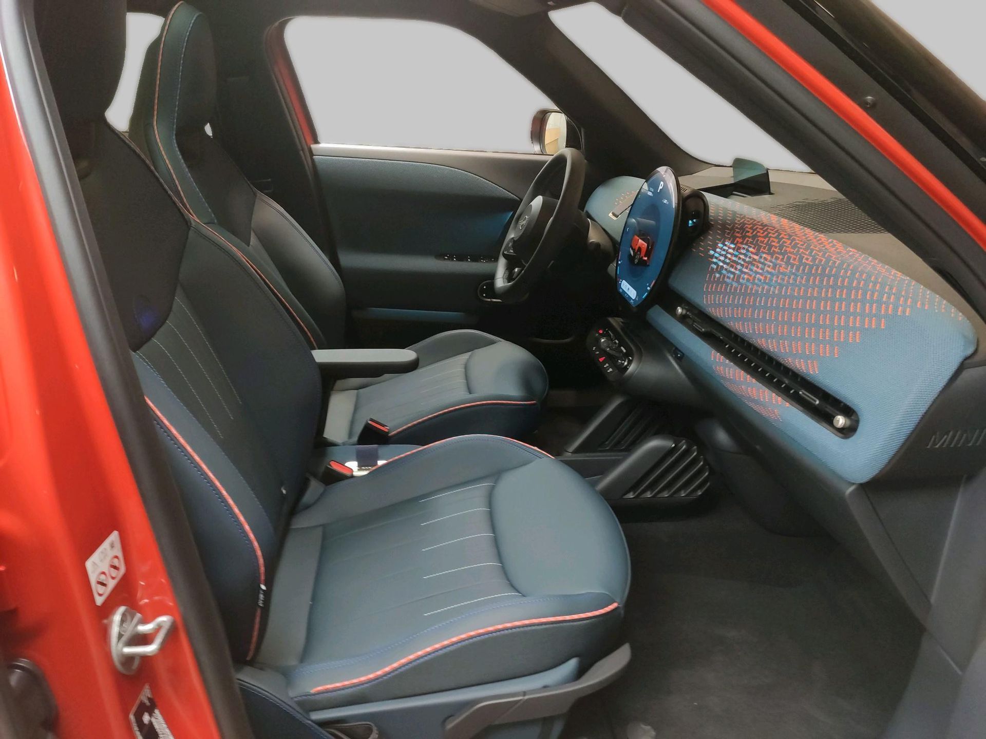 fotoG 8 del MINI MINI Aceman E 135 kW (184 CV) 184cv Eléctrico del 2025 en Madrid