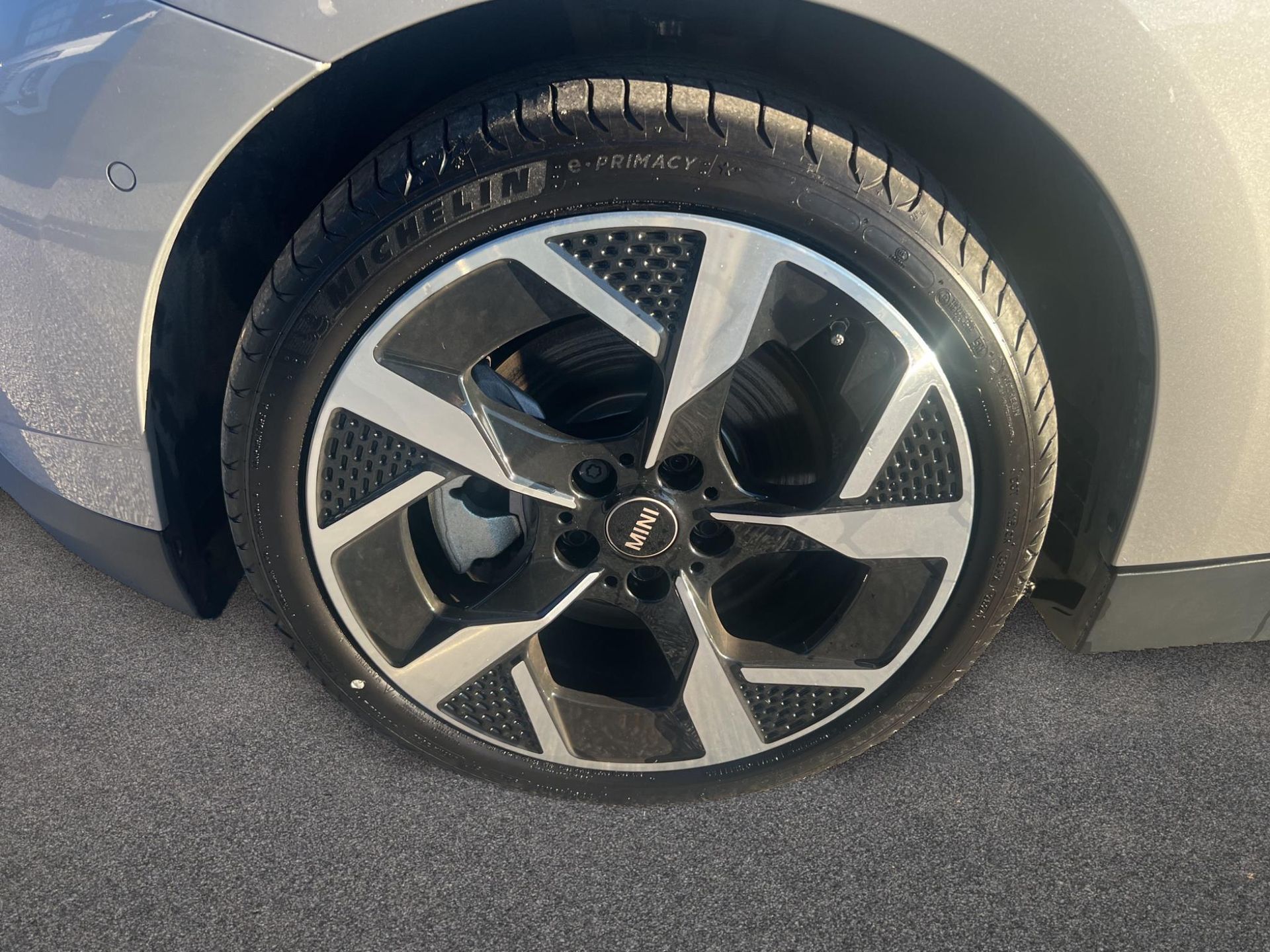 fotoG 11 del MINI MINI 3 Puertas Cooper E 135 kW (184 CV) 184cv Eléctrico del 2025 en Madrid