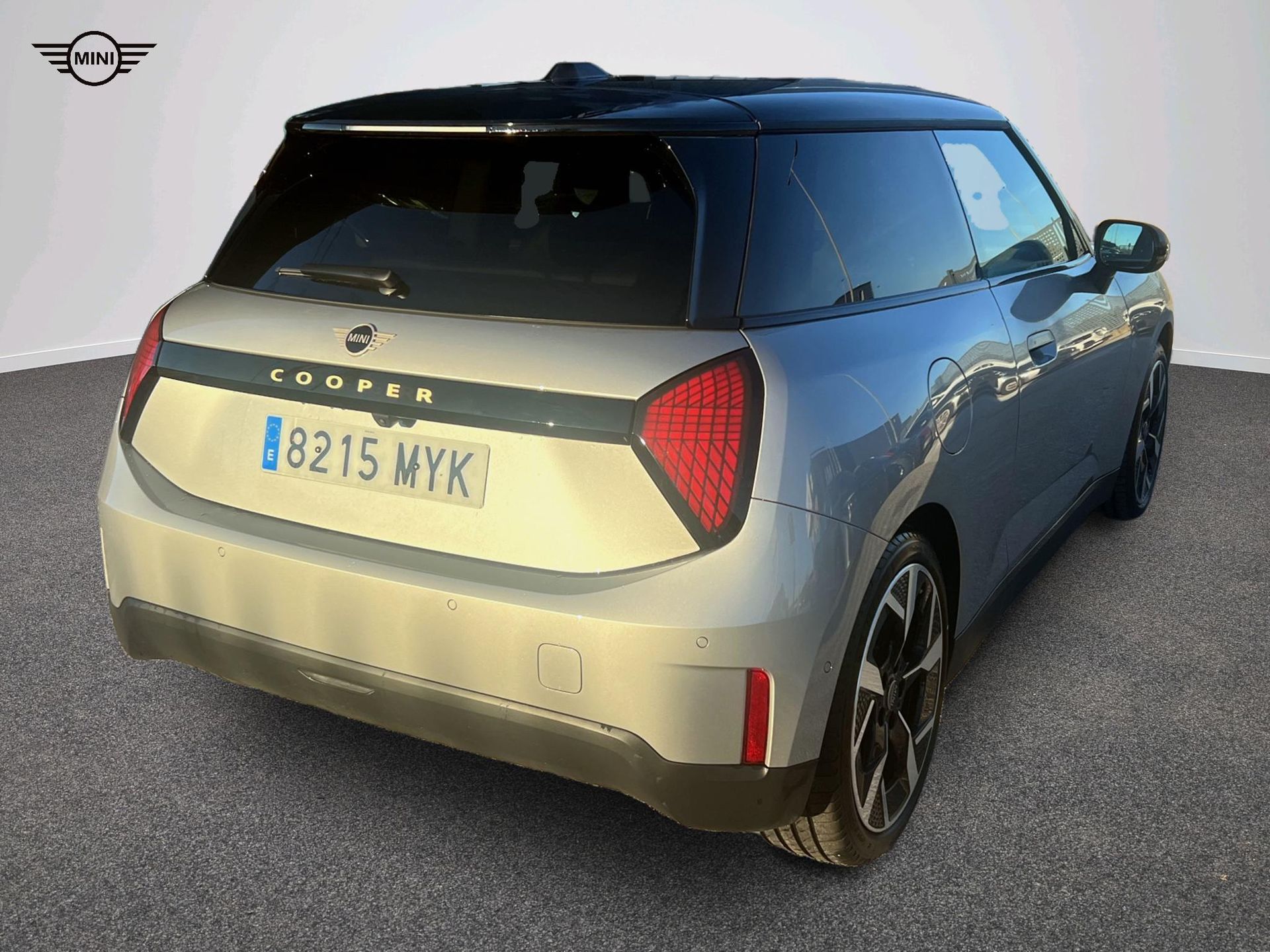 fotoG 4 del MINI MINI 3 Puertas Cooper E 135 kW (184 CV) 184cv Eléctrico del 2025 en Madrid