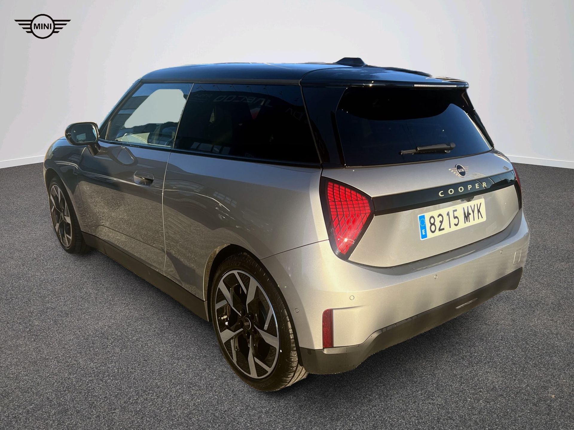 fotoG 5 del MINI MINI 3 Puertas Cooper E 135 kW (184 CV) 184cv Eléctrico del 2025 en Madrid