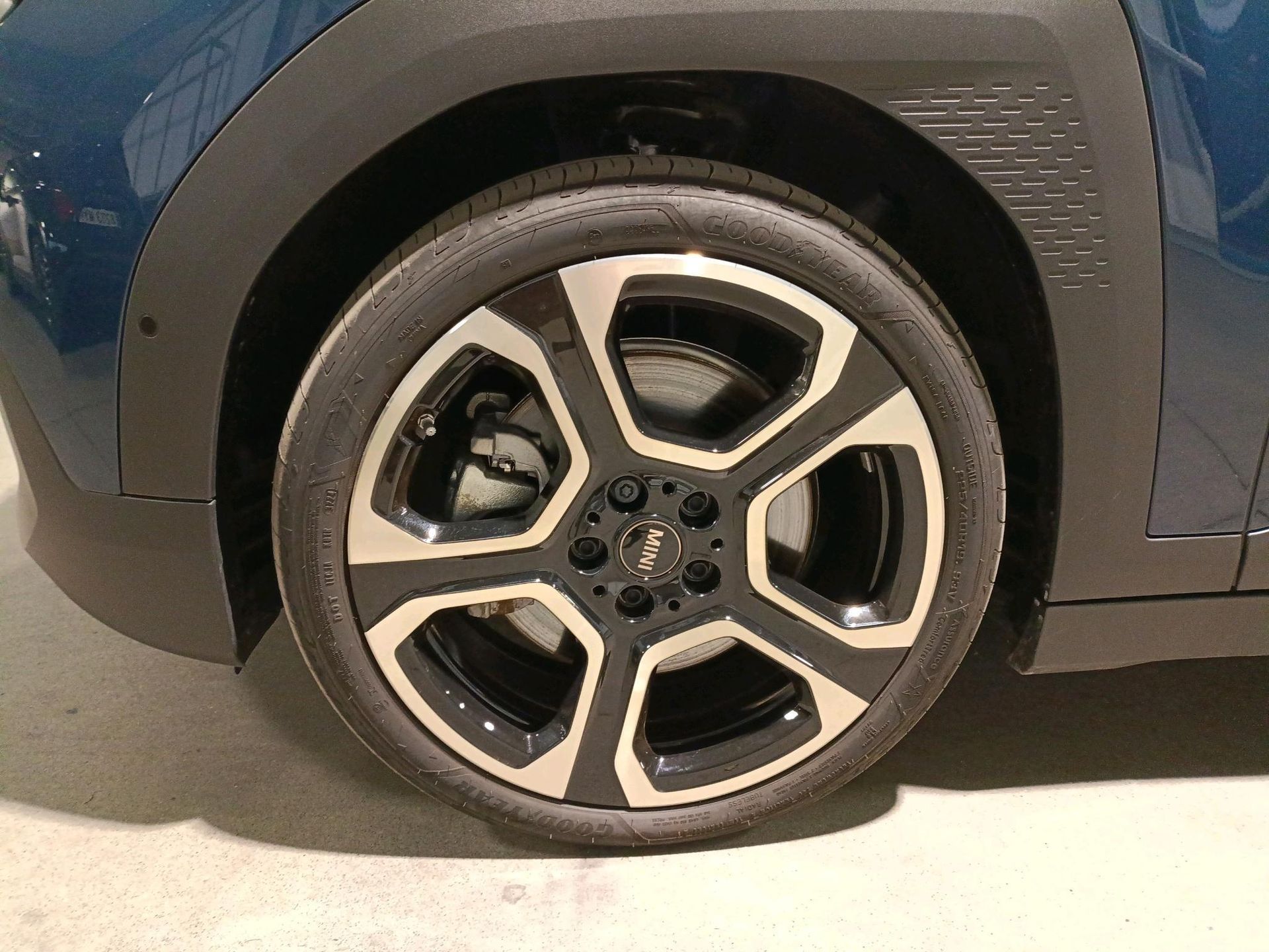 fotoG 11 del MINI MINI Aceman SE 160 kW (218 CV) 218cv Eléctrico del 2025 en Madrid