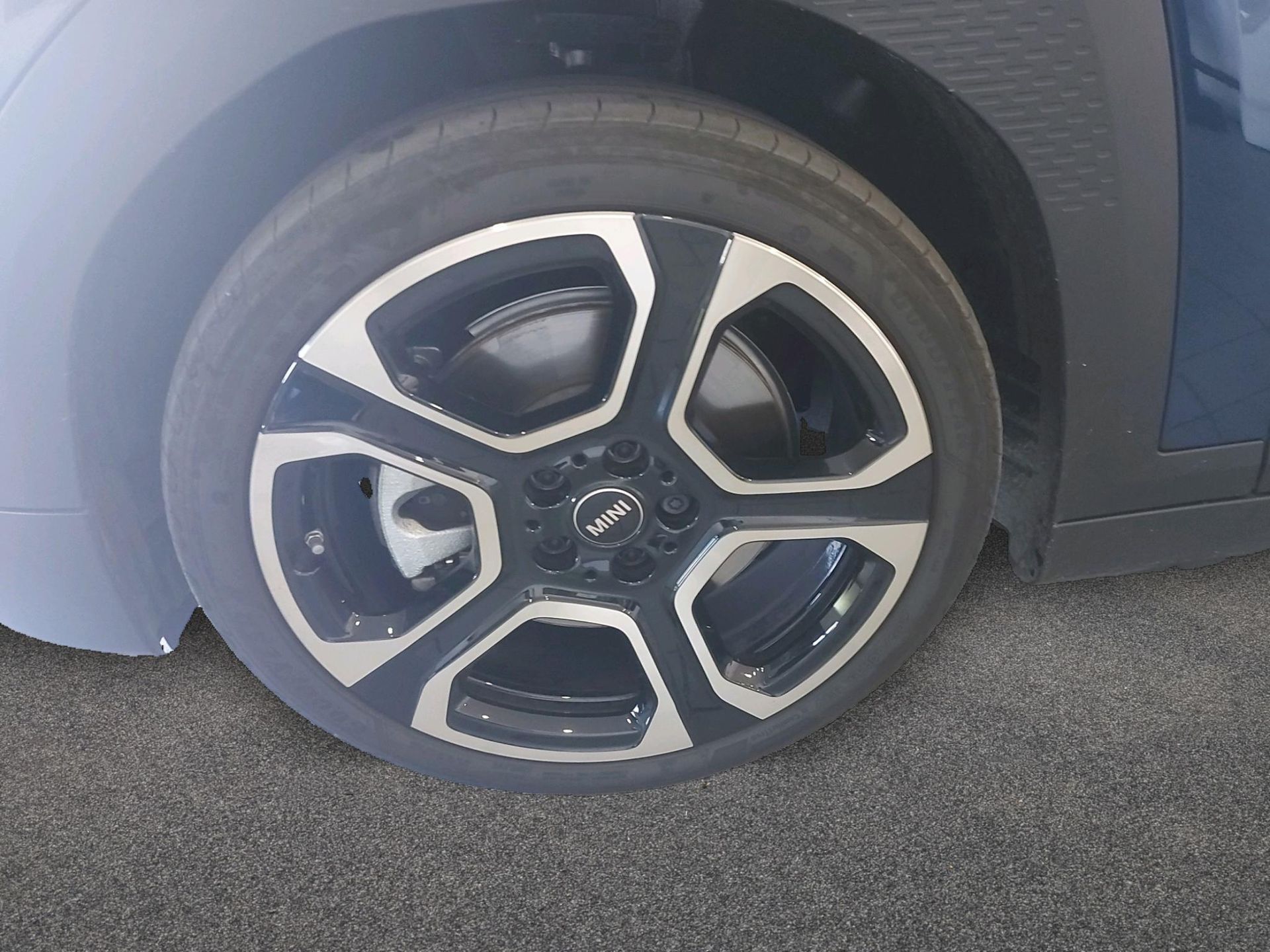 fotoG 11 del Mini MINI Aceman SE 218cv Eléctrico del 2025 en Madrid