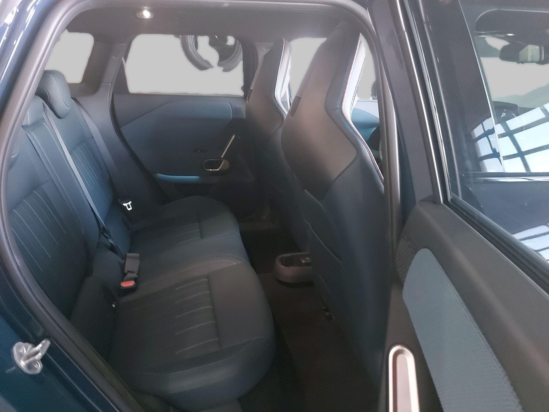 fotoG 9 del Mini MINI Aceman SE 218cv Eléctrico del 2025 en Madrid