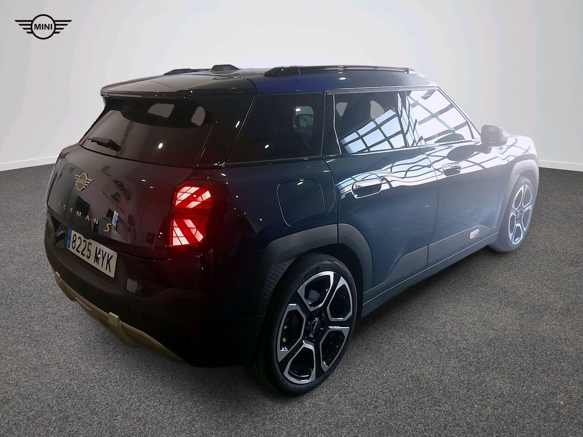 fotoG 4 del Mini MINI Aceman SE 218cv Eléctrico del 2025 en Madrid
