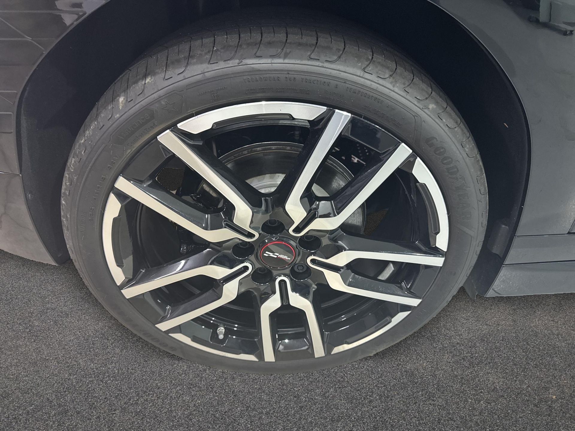 fotoG 13 del MINI MINI Aceman SE 160 kW (218 CV) 218cv Eléctrico del 2025 en Madrid