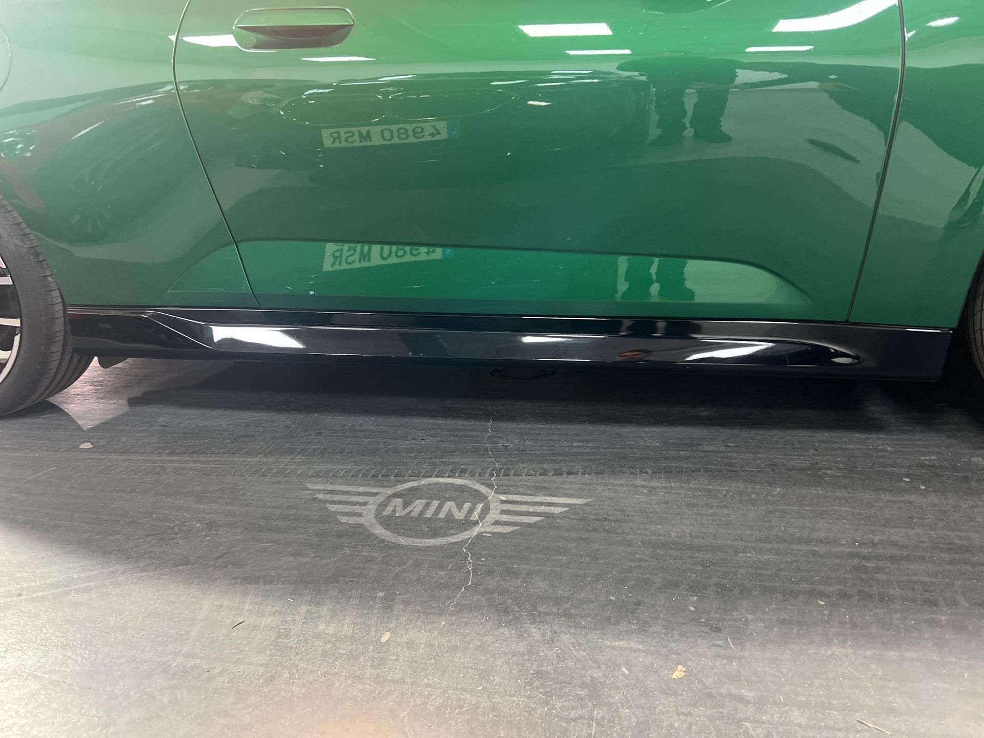 fotoG 16 del MINI MINI 3 Puertas Cooper E 135 kW (184 CV) 184cv Eléctrico del 2025 en Madrid