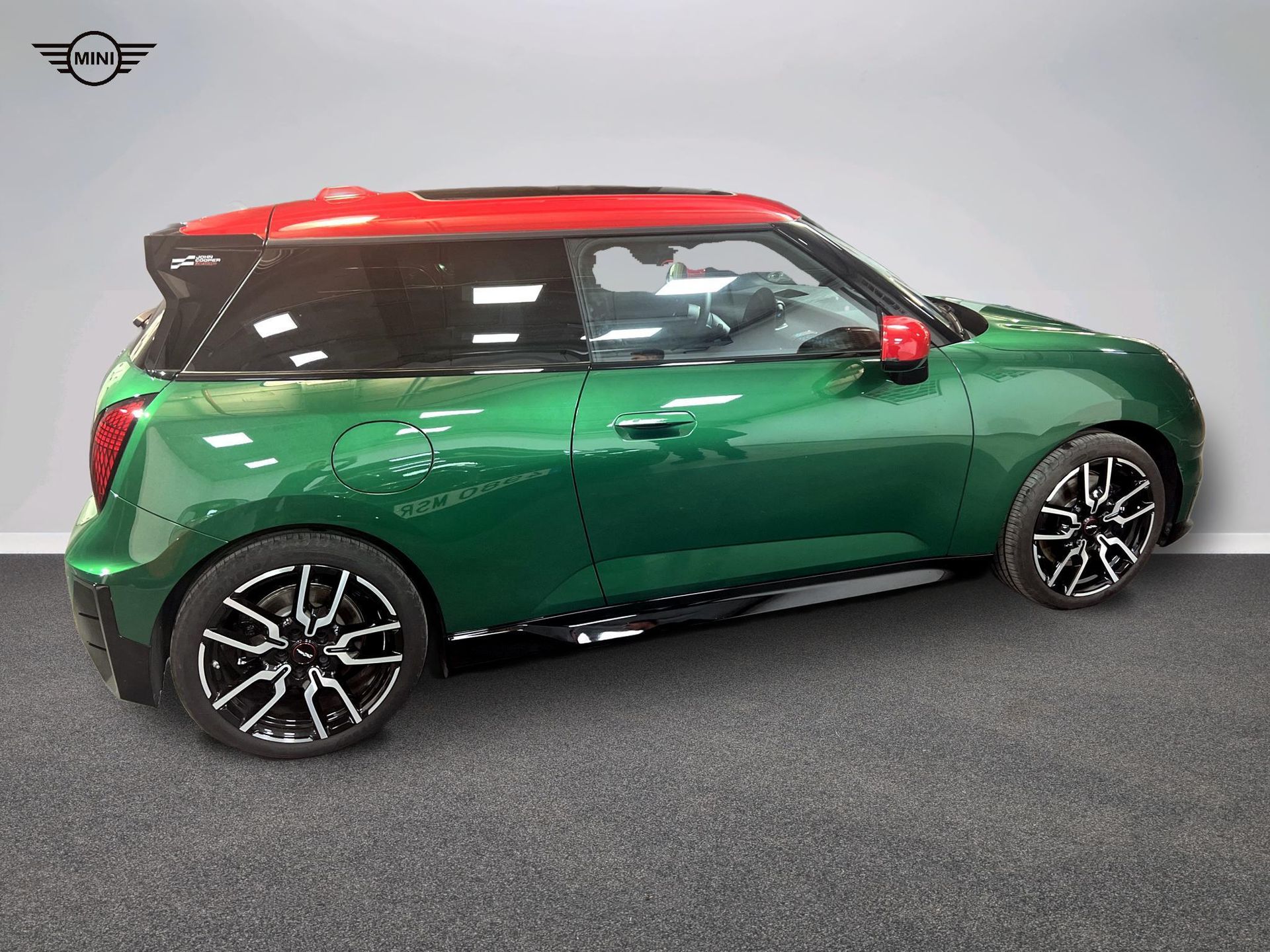 fotoG 3 del MINI MINI 3 Puertas Cooper E 135 kW (184 CV) 184cv Eléctrico del 2025 en Madrid