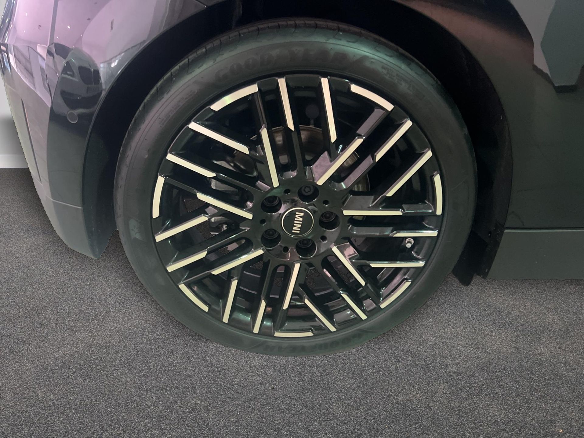 fotoG 13 del MINI MINI 3 Puertas Cooper SE 160 kW (218 CV) 218cv Eléctrico del 2025 en Madrid