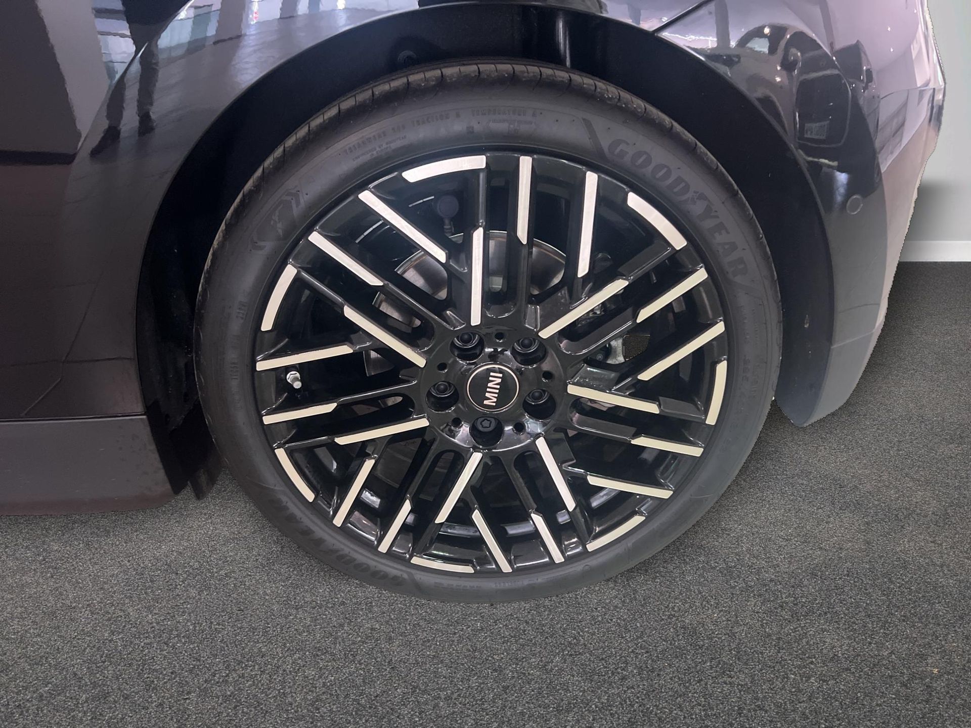 fotoG 14 del MINI MINI 3 Puertas Cooper SE 160 kW (218 CV) 218cv Eléctrico del 2025 en Madrid