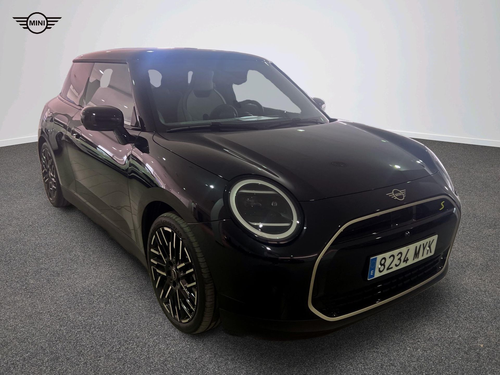 fotoG 15 del MINI MINI 3 Puertas Cooper SE 160 kW (218 CV) 218cv Eléctrico del 2025 en Madrid