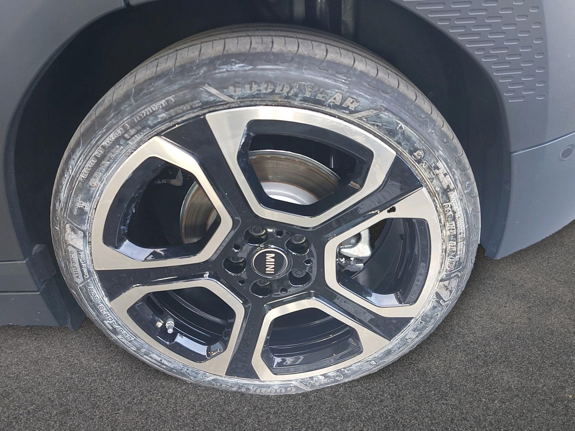 fotoG 13 del MINI MINI Aceman SE 160 kW (218 CV) 218cv Eléctrico del 2025 en Madrid