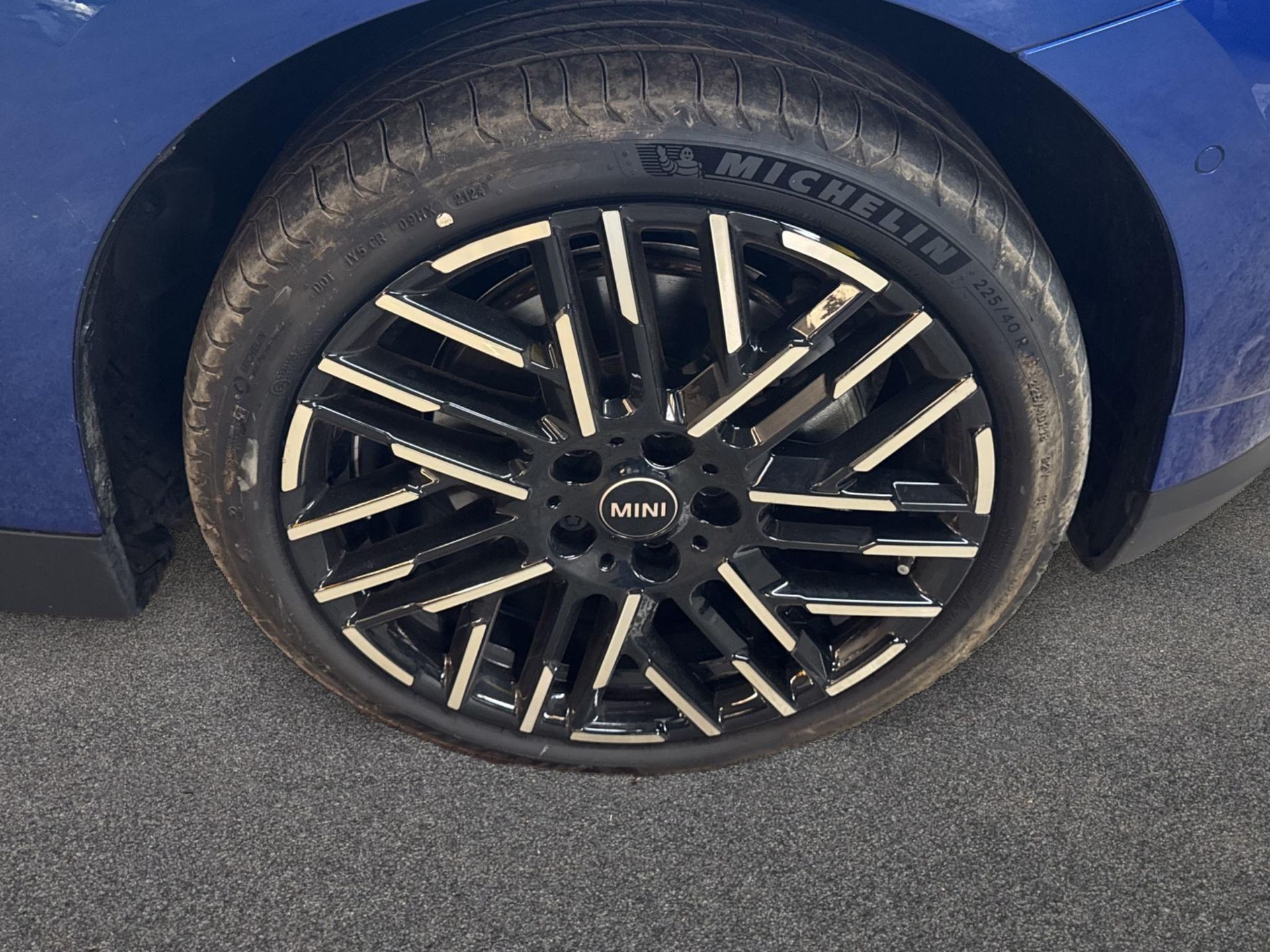 fotoG 13 del MINI MINI 3 Puertas Cooper SE 160 kW (218 CV) 218cv Eléctrico del 2025 en Madrid