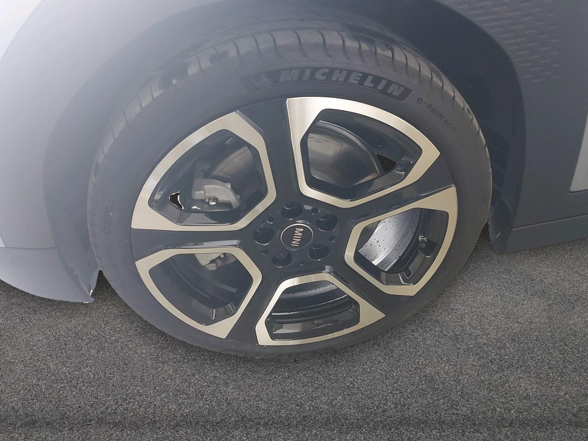 fotoG 12 del MINI MINI Aceman SE 160 kW (218 CV) 218cv Eléctrico del 2025 en Madrid