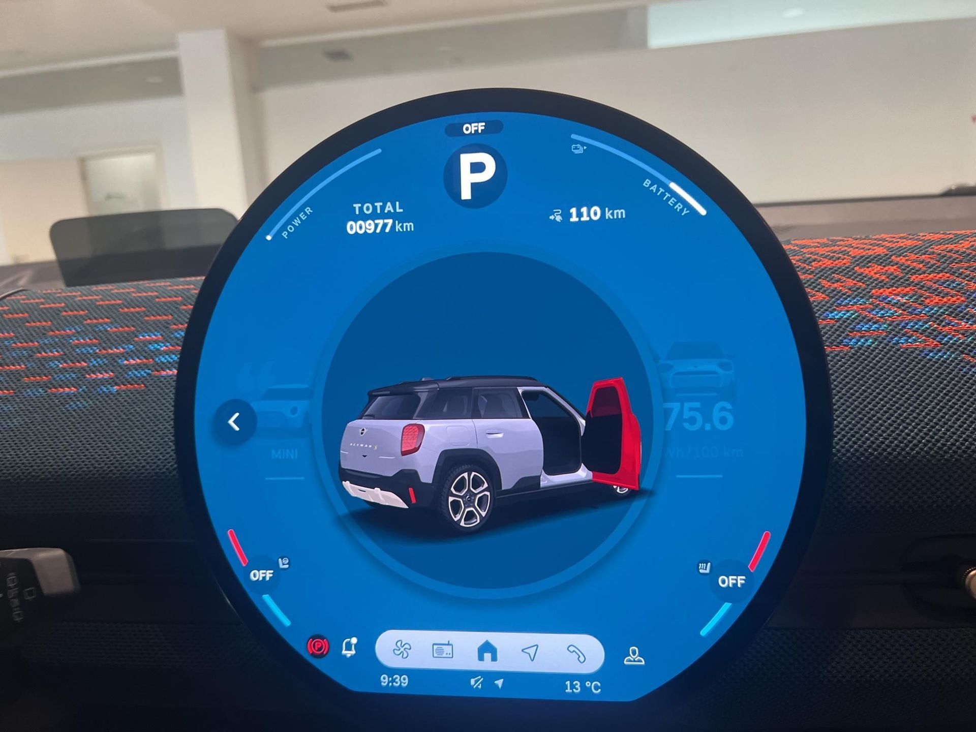 fotoG 10 del Mini MINI Aceman SE 218cv Eléctrico del 2025 en Madrid