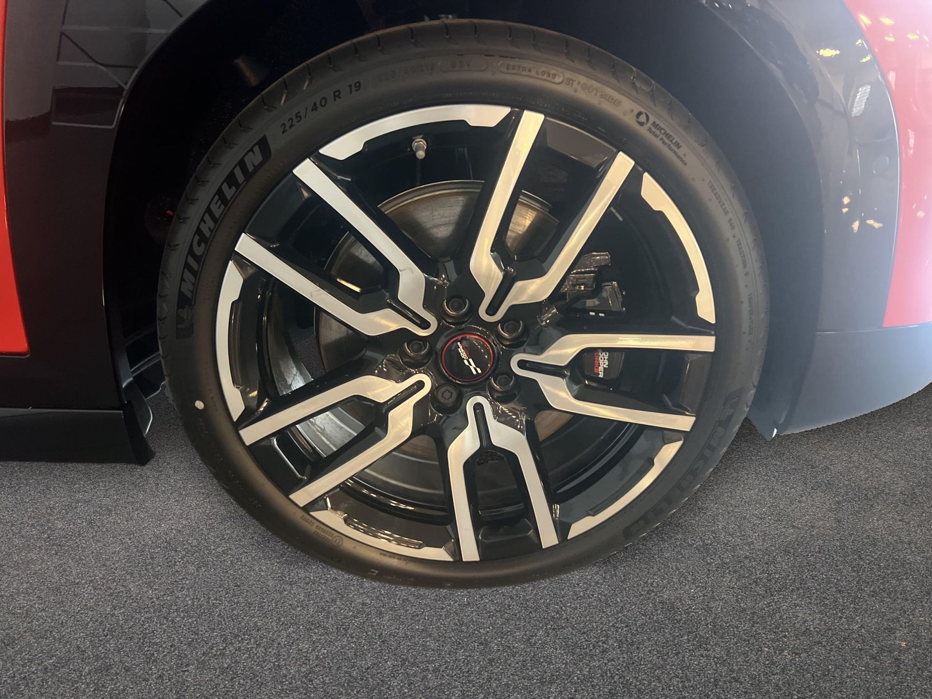 fotoG 13 del MINI MINI Aceman SE 160 kW (218 CV) 218cv Eléctrico del 2025 en Madrid