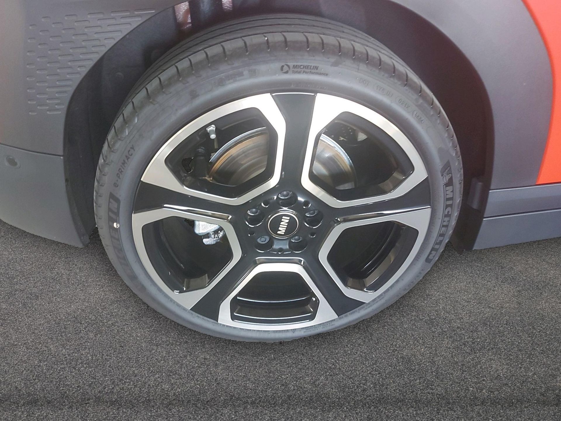 fotoG 11 del MINI MINI Aceman SE 160 kW (218 CV) 218cv Eléctrico del 2025 en Madrid