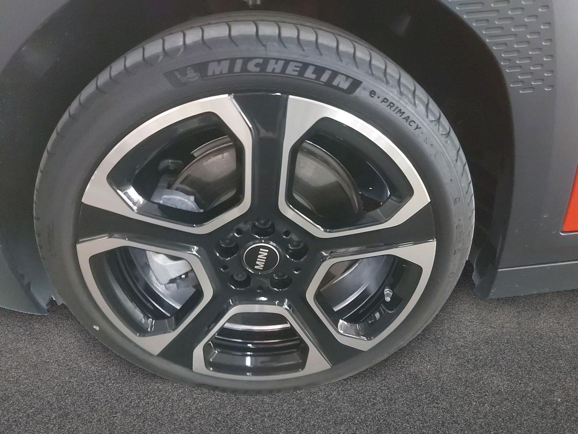 fotoG 13 del MINI MINI Aceman SE 160 kW (218 CV) 218cv Eléctrico del 2025 en Madrid