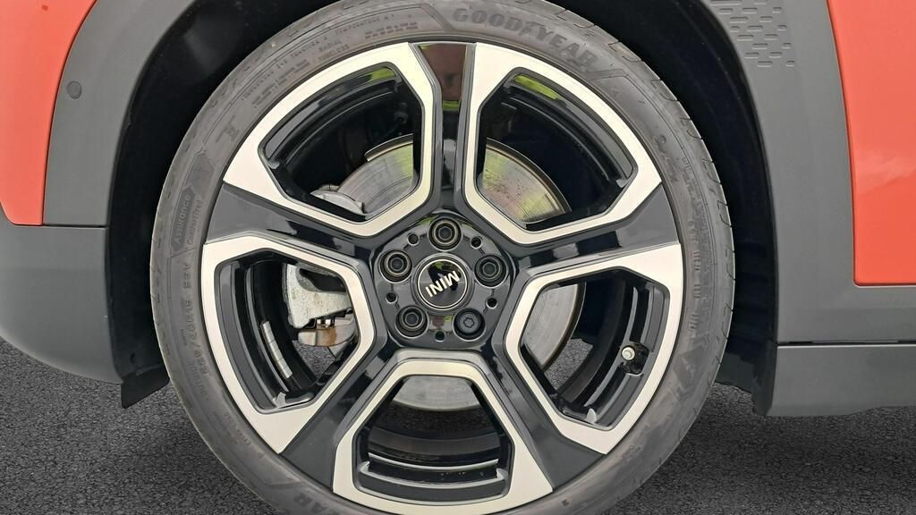 fotoG 12 del Mini MINI Aceman SE 218cv Eléctrico del 2025 en Madrid