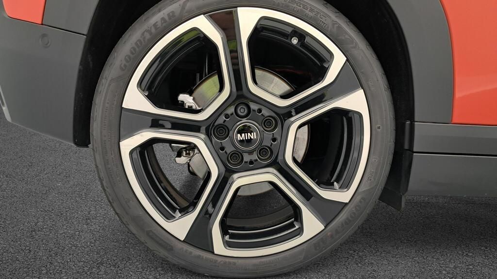 fotoG 14 del Mini MINI Aceman SE 218cv Eléctrico del 2025 en Madrid