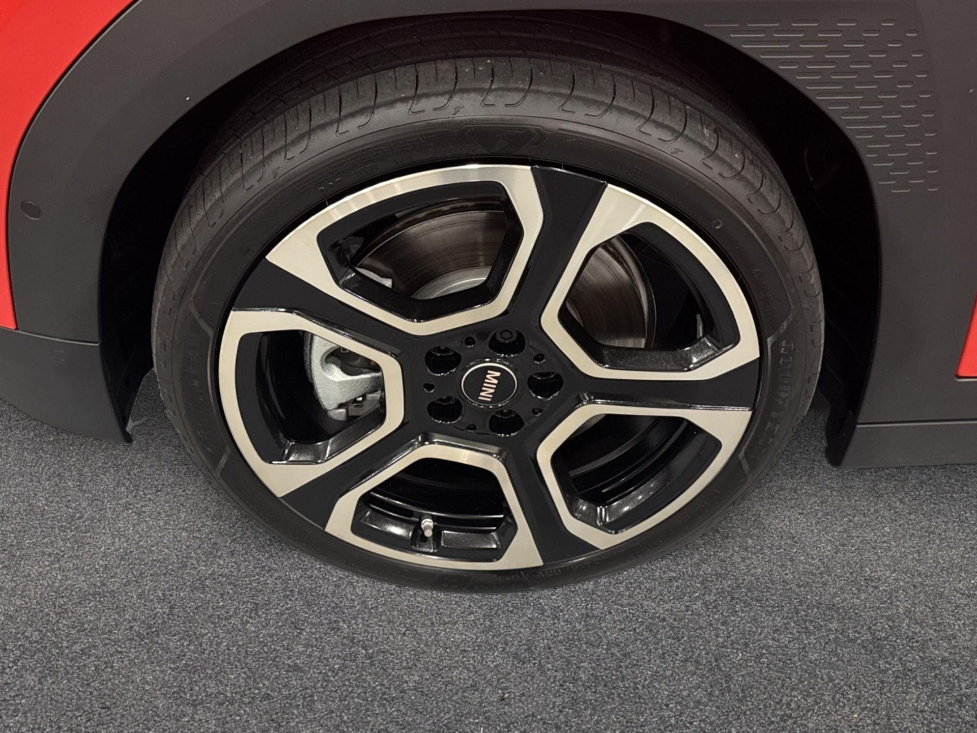 fotoG 11 del MINI MINI Aceman SE 160 kW (218 CV) 218cv Eléctrico del 2025 en Madrid