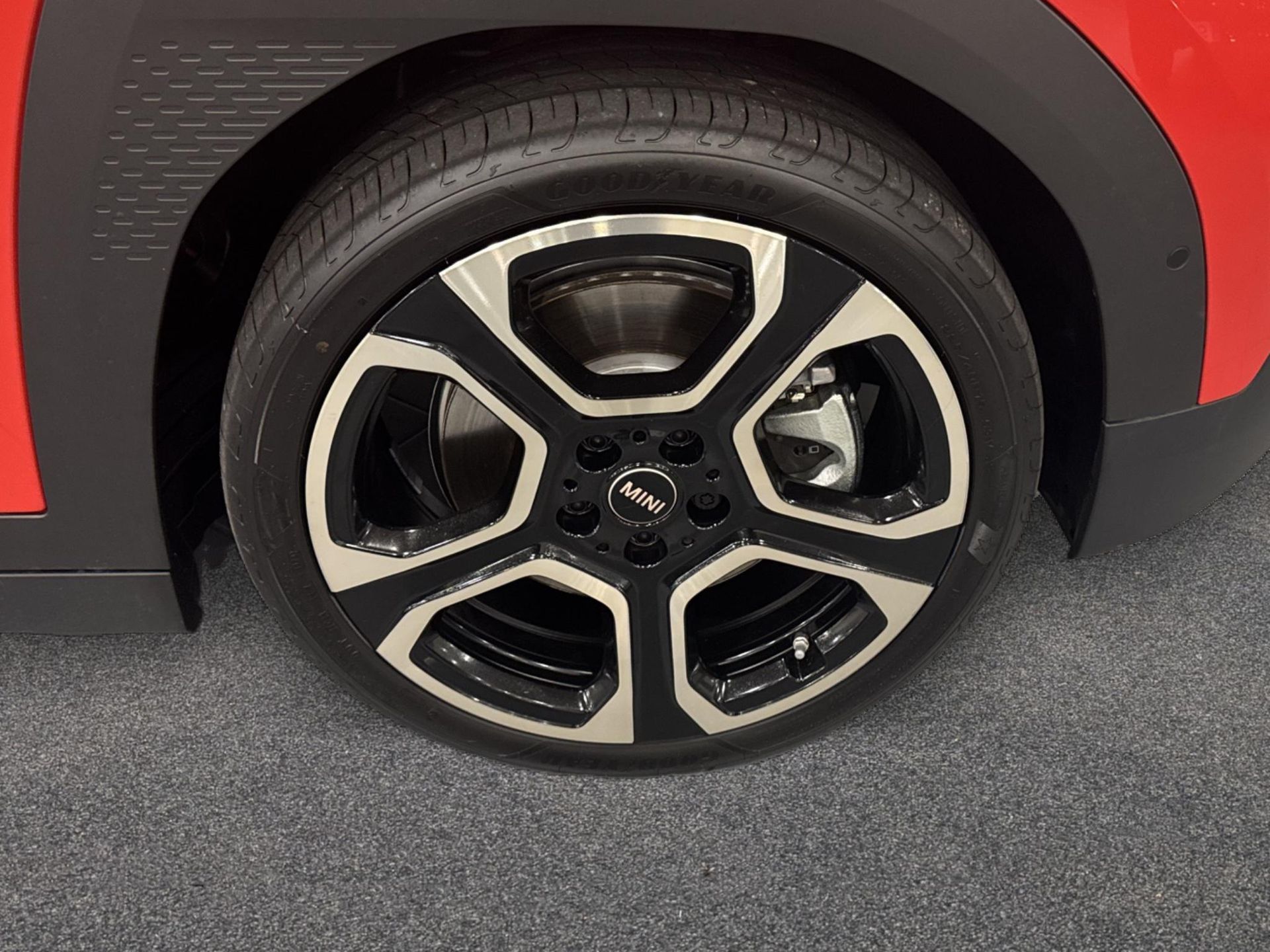 fotoG 12 del MINI MINI Aceman SE 160 kW (218 CV) 218cv Eléctrico del 2025 en Madrid