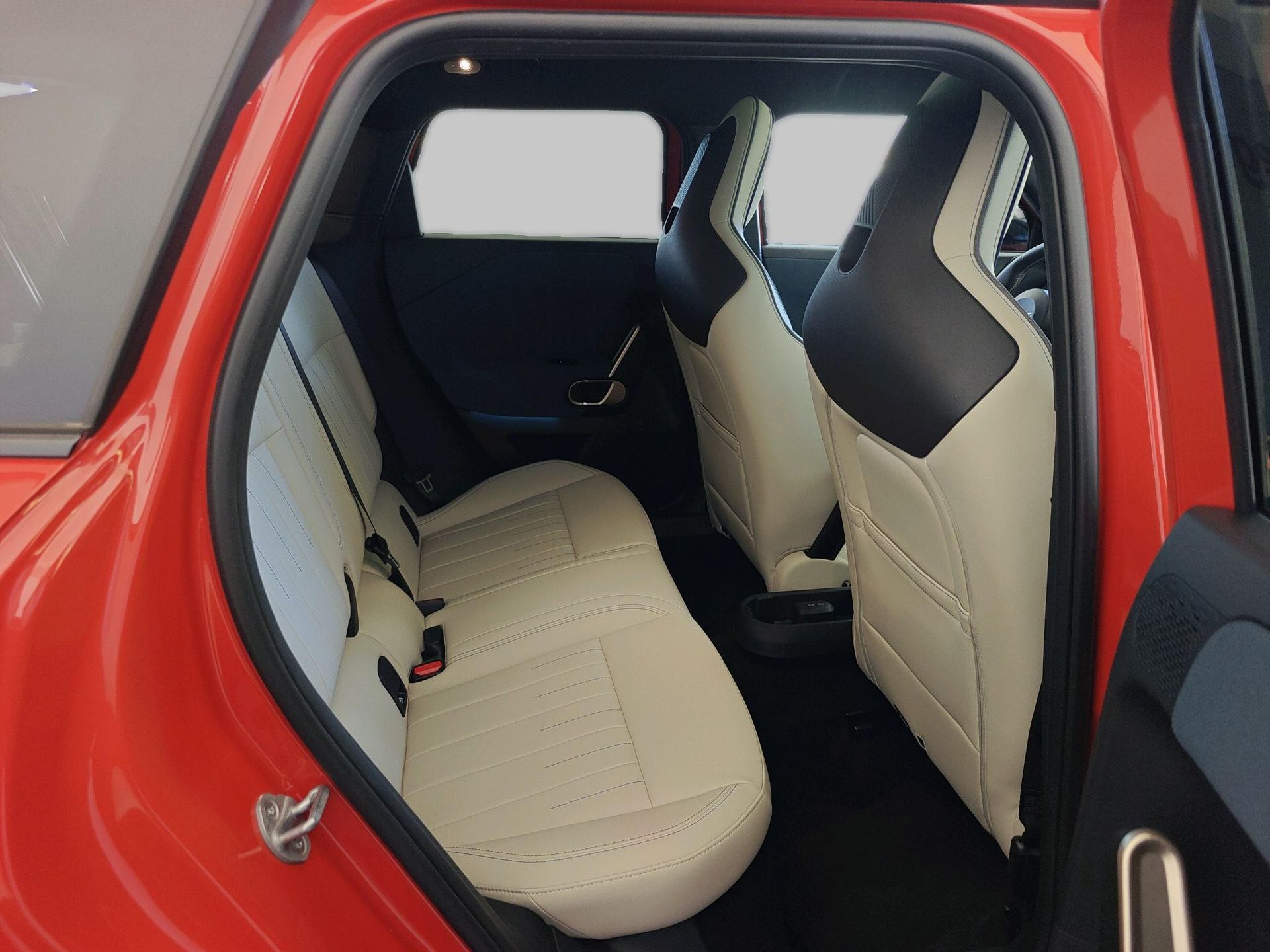 fotoG 9 del MINI MINI Aceman SE 160 kW (218 CV) 218cv Eléctrico del 2025 en Madrid