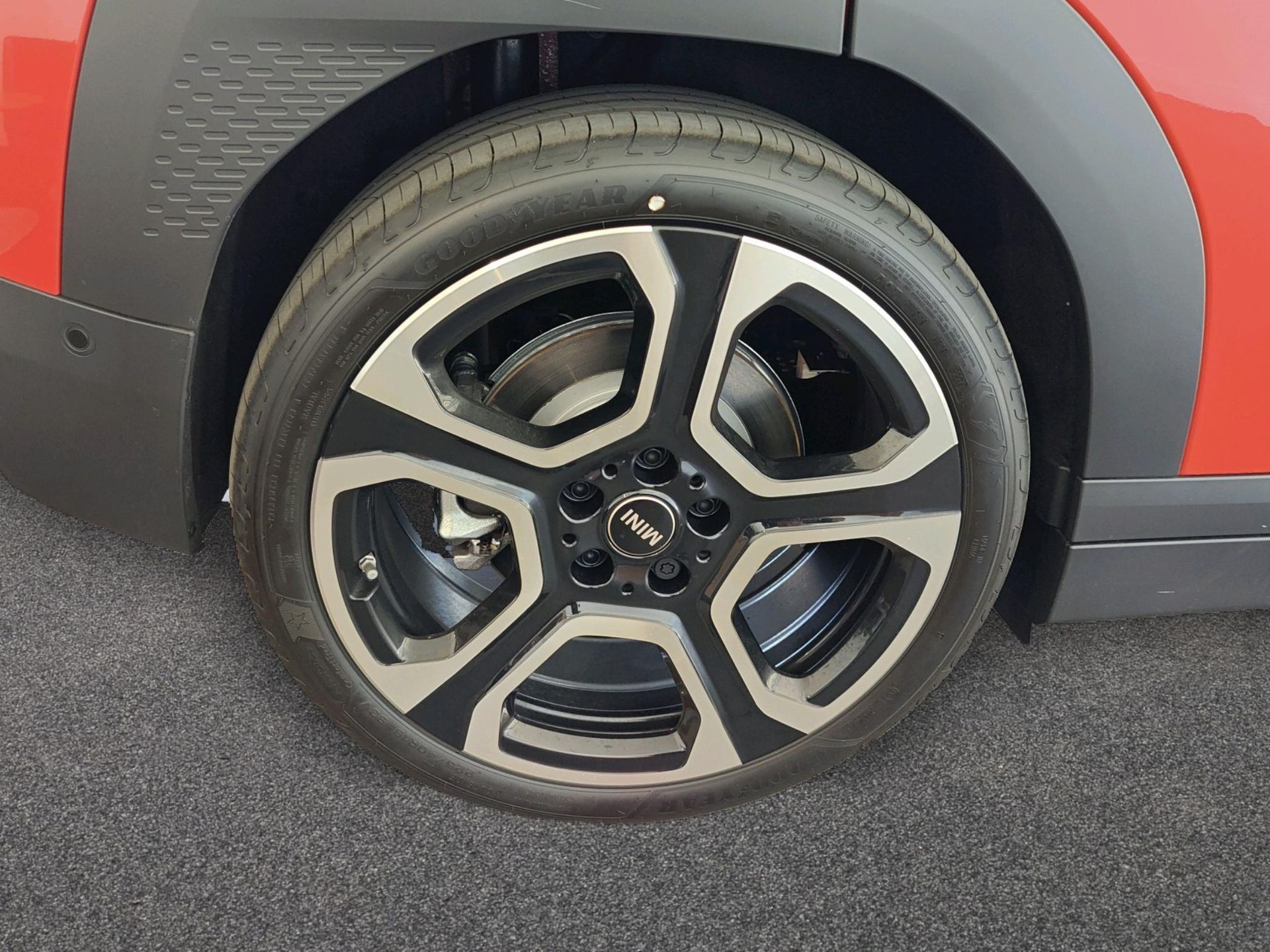 fotoG 12 del MINI MINI Aceman SE 160 kW (218 CV) 218cv Eléctrico del 2025 en Madrid