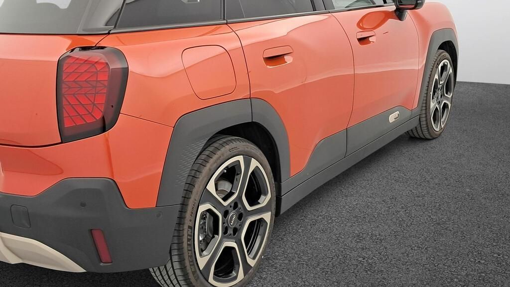 fotoG 16 del Mini MINI Aceman SE 218cv Eléctrico del 2025 en Madrid