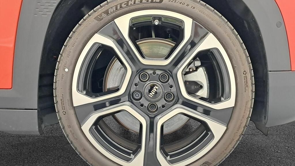 fotoG 14 del Mini MINI Aceman SE 218cv Eléctrico del 2025 en Madrid