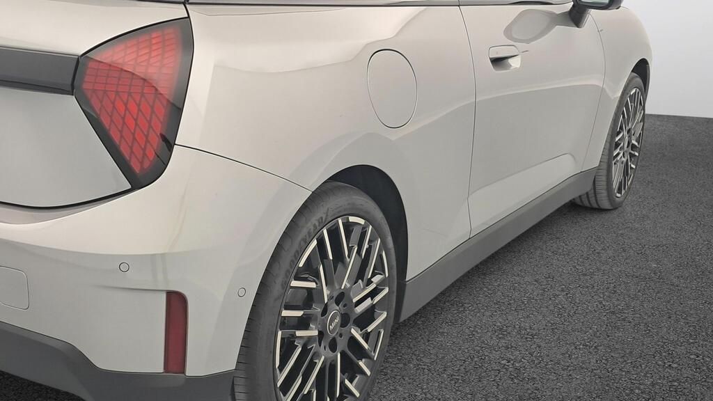 fotoG 18 del MINI MINI 3 Puertas Cooper SE 160 kW (218 CV) 218cv Eléctrico del 2025 en Madrid