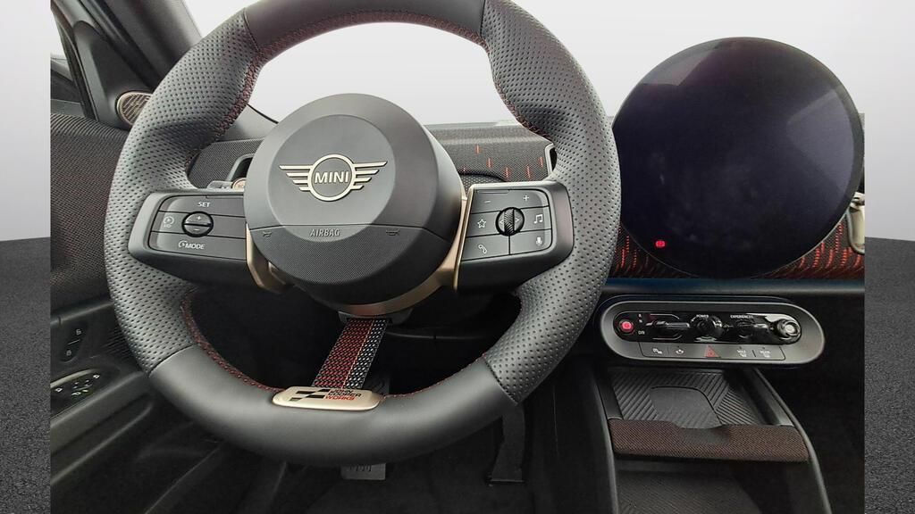 fotoG 7 del Mini MINI Countryman SE ALL4 313cv Eléctrico del 2025 en Madrid