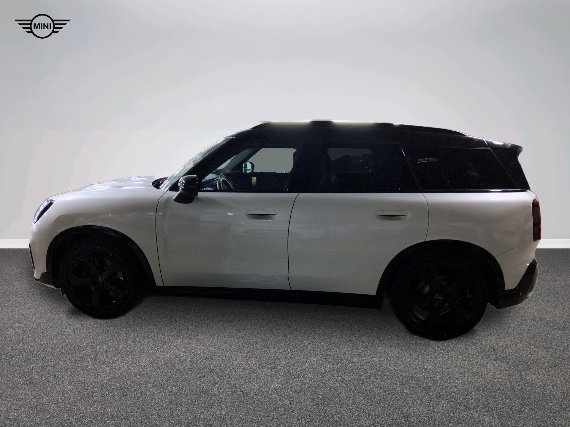 fotoG 3 del MINI MINI Countryman SE ALL4 230 kW (313 CV) 313cv Eléctrico del 2025 en Madrid