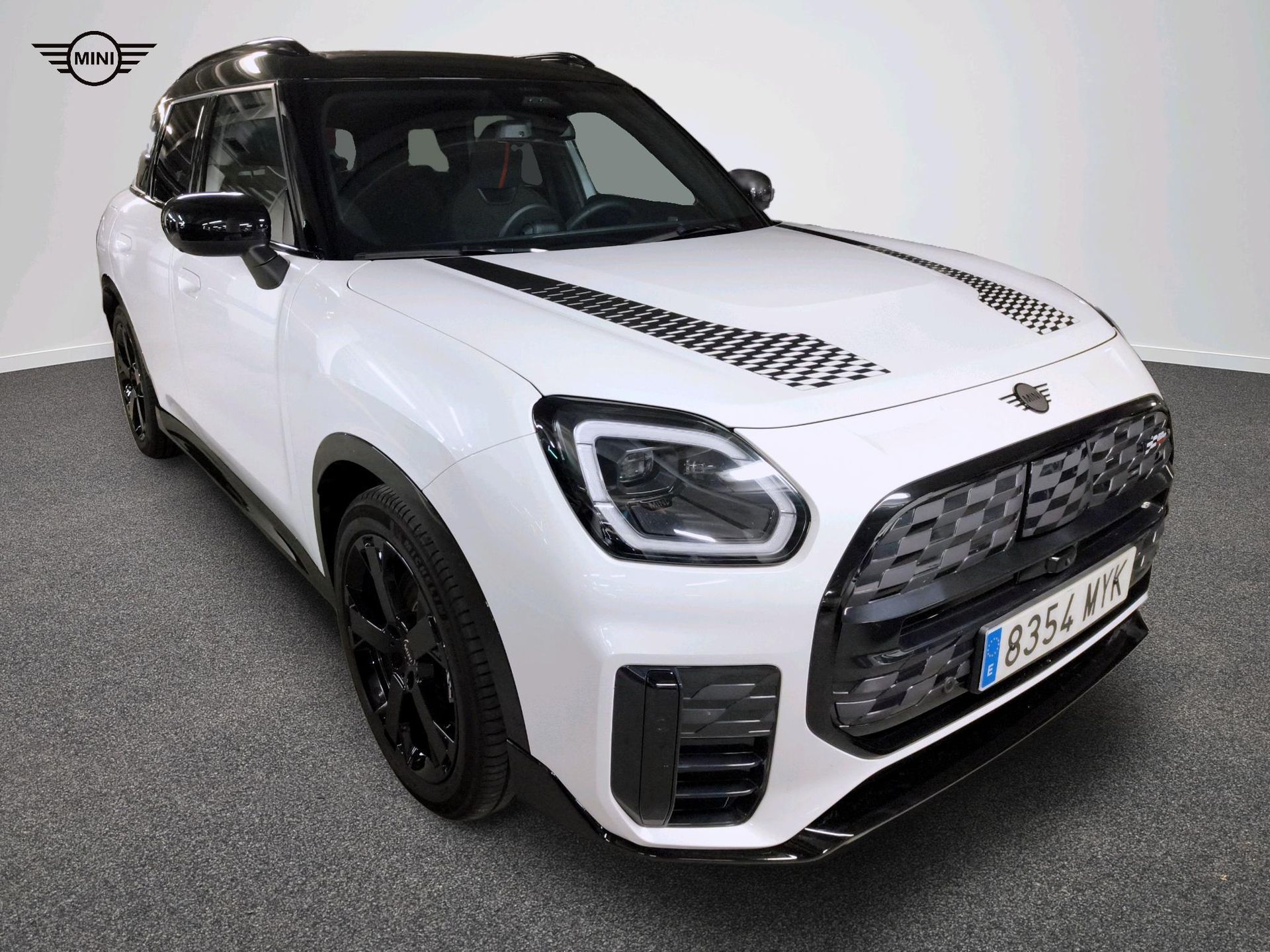 fotoG 15 del MINI MINI Countryman SE ALL4 230 kW (313 CV) 313cv Eléctrico del 2025 en Madrid