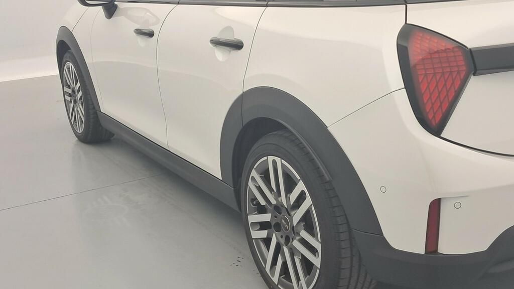 fotoG 17 del MINI MINI Cooper 5 Puertas S 150 kW (204 CV) 204cv Gasolina del 2025 en Madrid