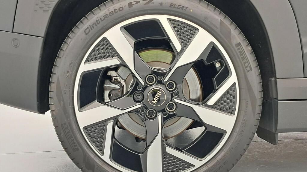 fotoG 13 del MINI MINI Aceman SE 160 kW (218 CV) 218cv Eléctrico del 2025 en Madrid