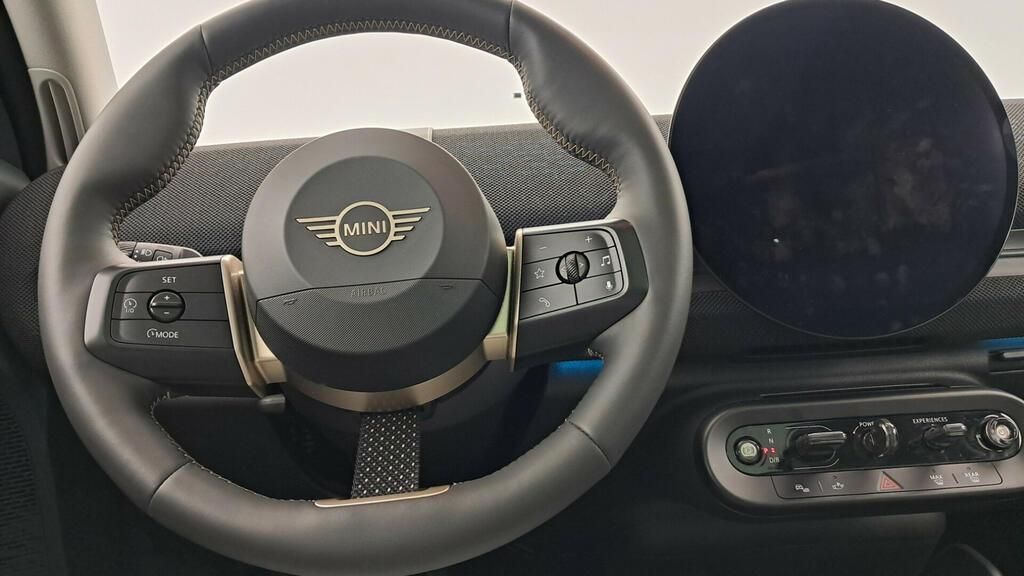 fotoG 7 del MINI MINI Aceman SE 160 kW (218 CV) 218cv Eléctrico del 2025 en Madrid