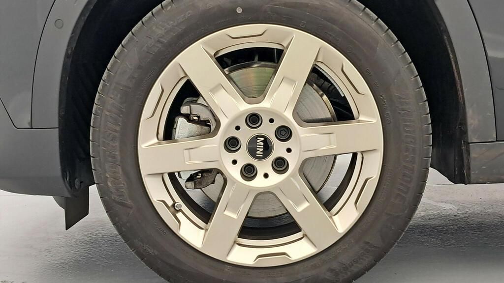 fotoG 12 del MINI MINI Countryman C 125 kW (170 CV) 170cv Gasolina del 2025 en Madrid