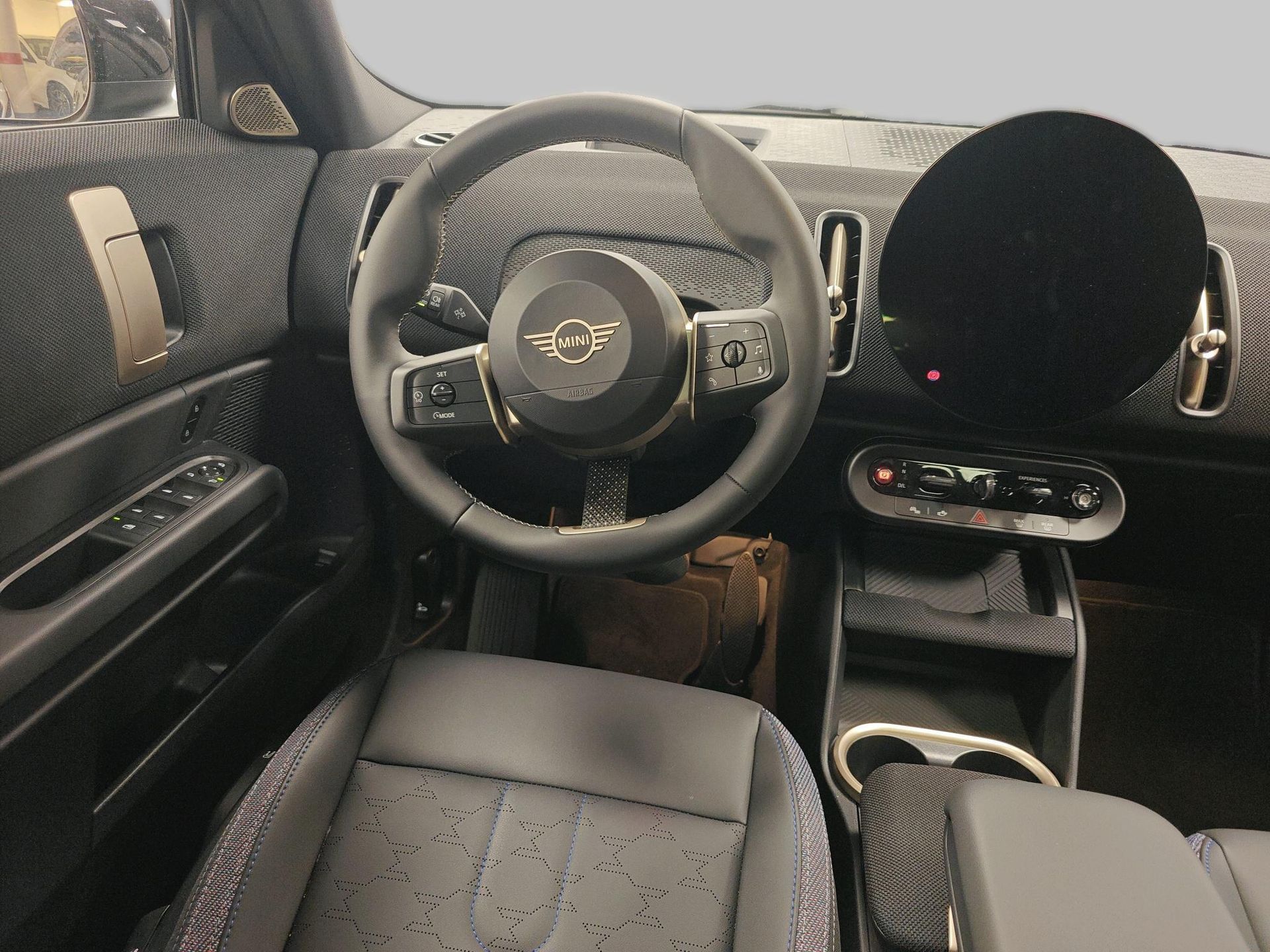 fotoG 7 del Mini MINI Countryman C 170cv Gasolina del 2025 en Madrid