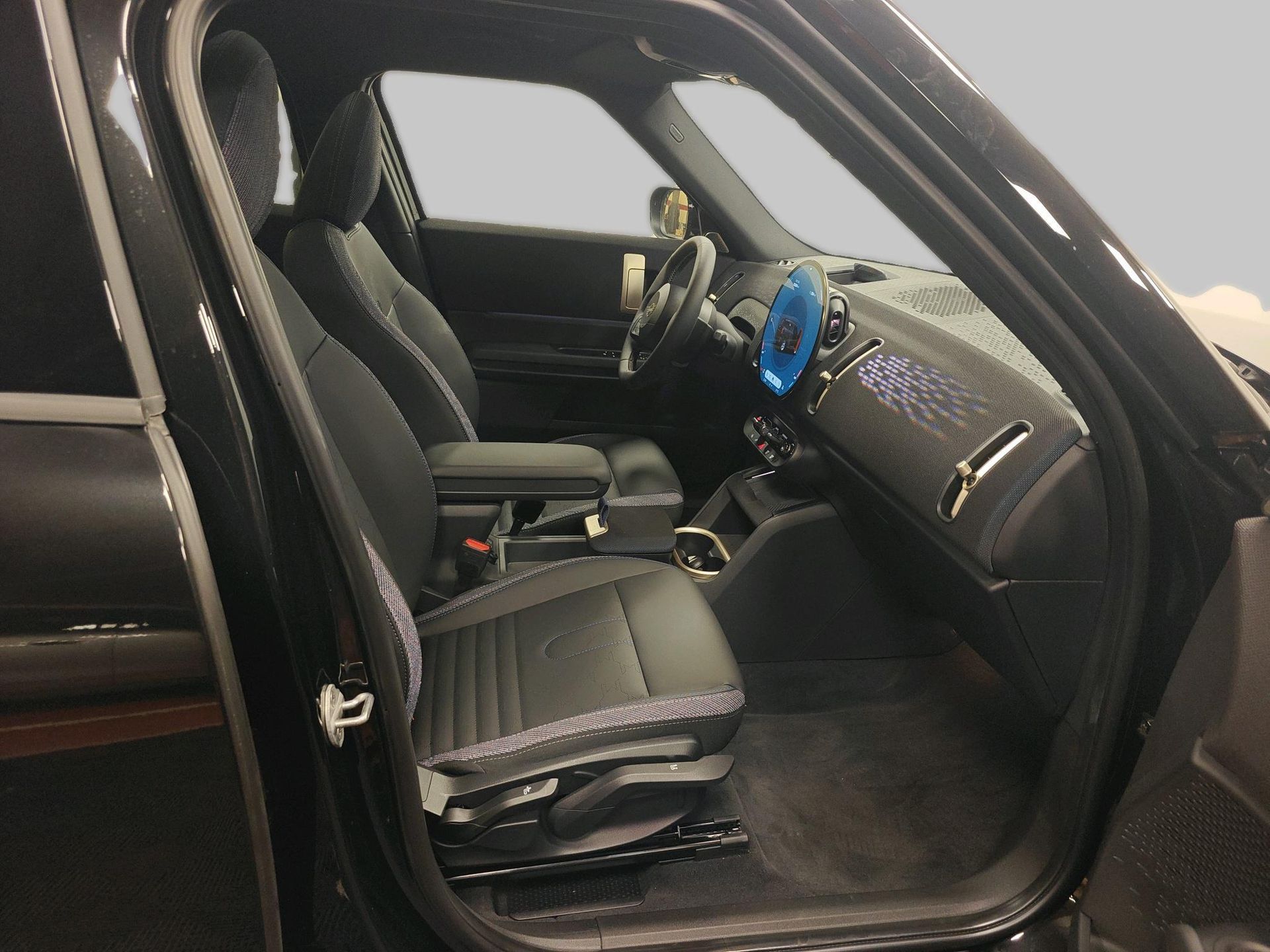 fotoG 8 del Mini MINI Countryman C 170cv Gasolina del 2025 en Madrid