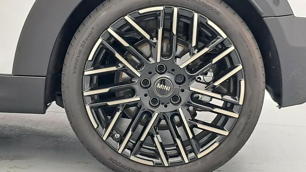 fotoG 13 del MINI MINI Cooper Cabrio C 120 kW (163 CV) 163cv Gasolina del 2025 en Madrid