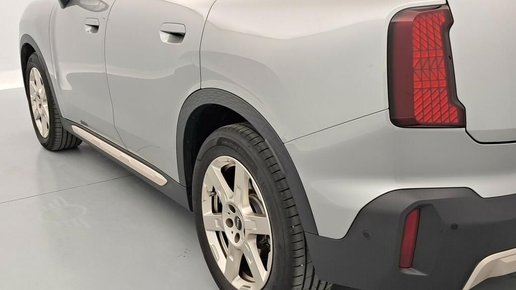 fotoG 18 del Mini MINI Countryman Countryman D 163cv Diésel del 2025 en Madrid