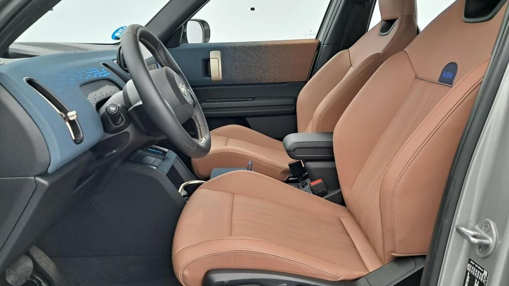 fotoG 8 del Mini MINI Countryman Countryman D 163cv Diésel del 2025 en Madrid